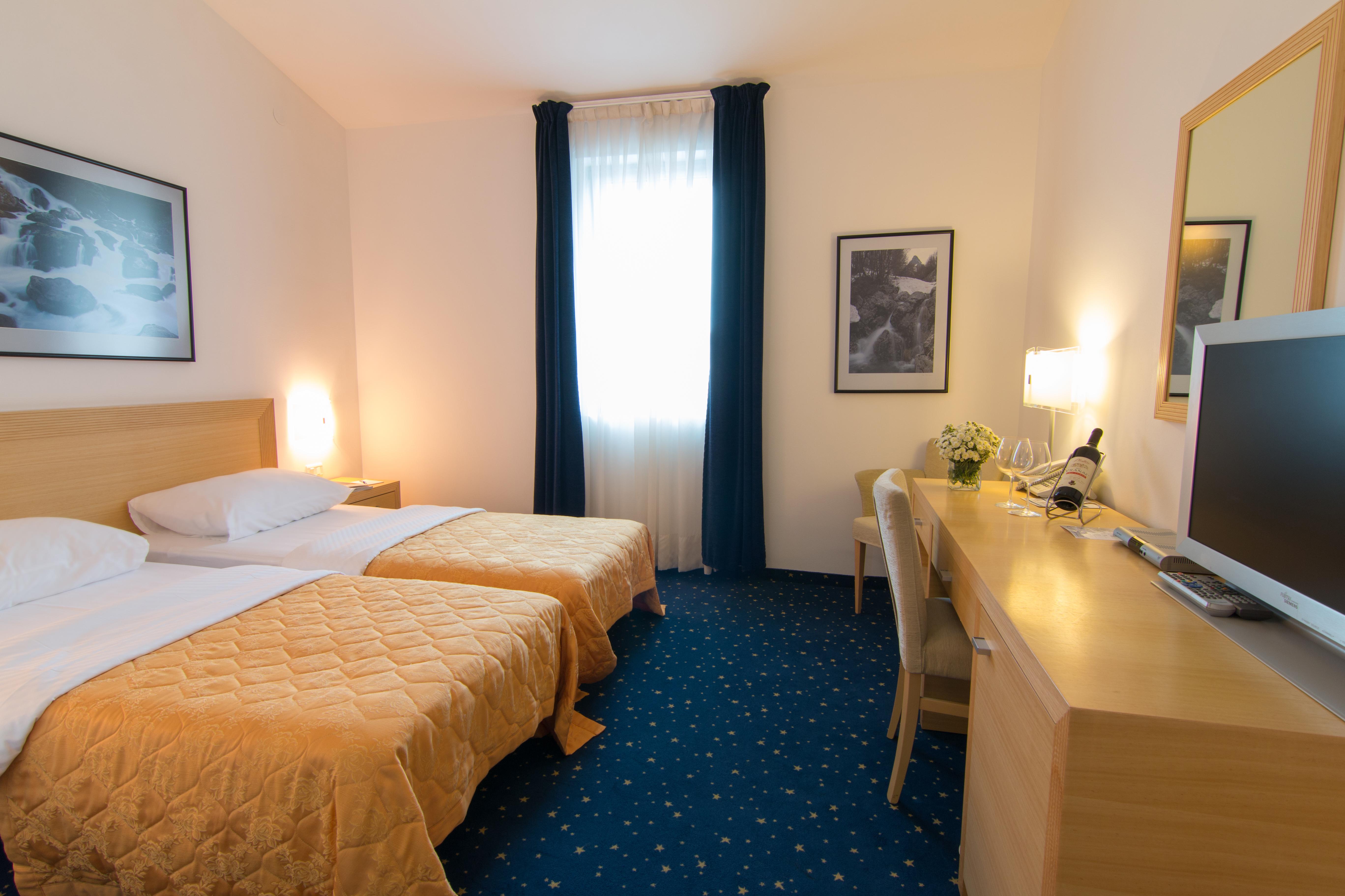 Hotel Blue Star Budva Exterior foto